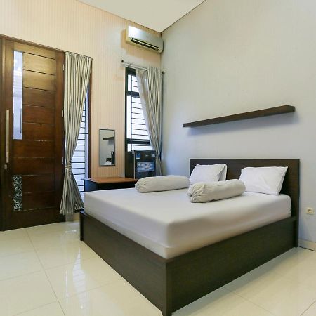 Oyo Life 3520 Indoniaga Palace 탕그랑 외부 사진