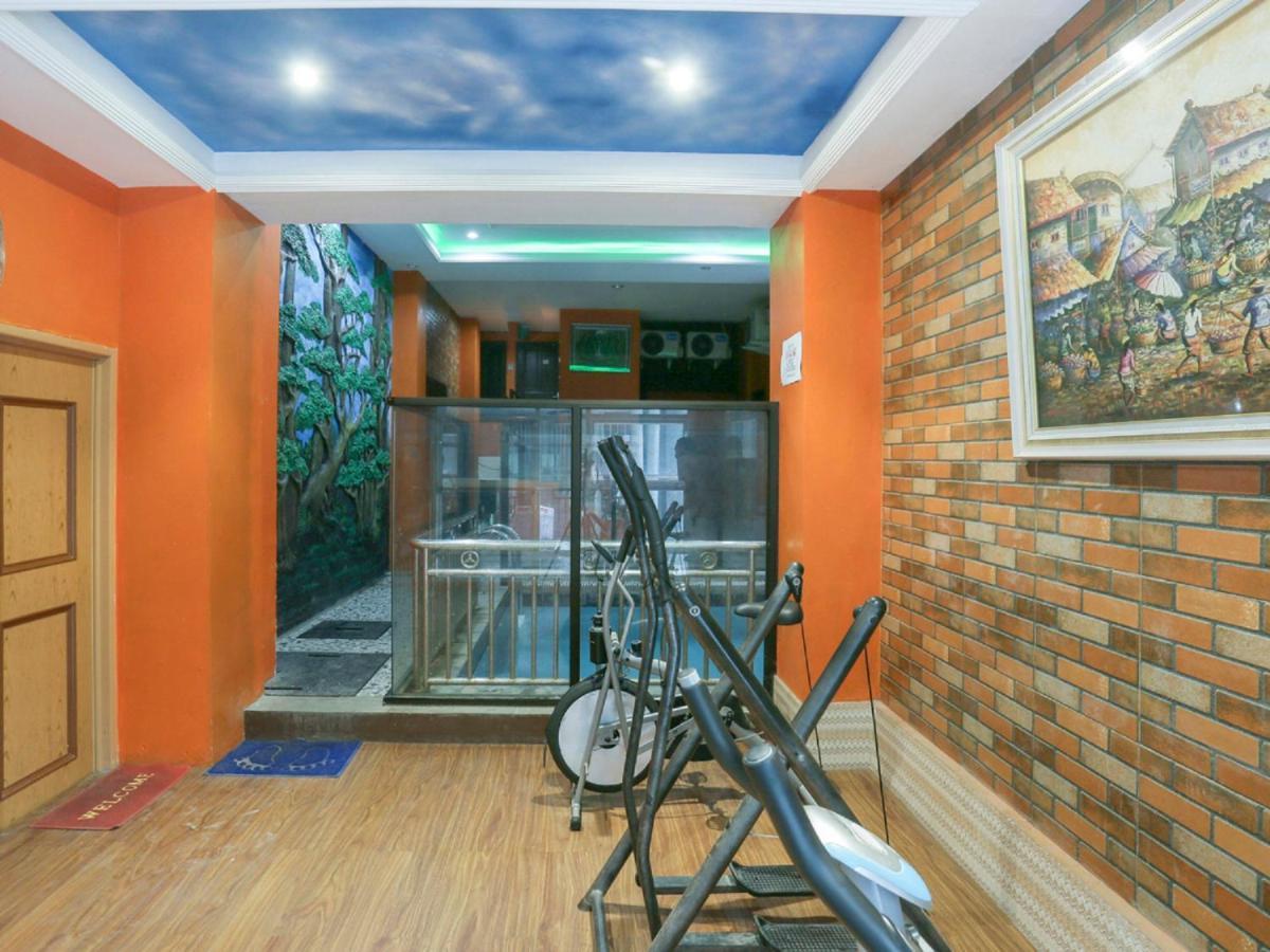 Oyo Life 3520 Indoniaga Palace 탕그랑 외부 사진