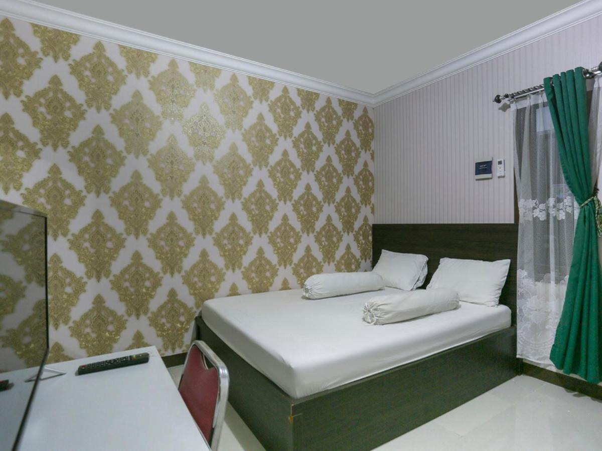 Oyo Life 3520 Indoniaga Palace 탕그랑 외부 사진