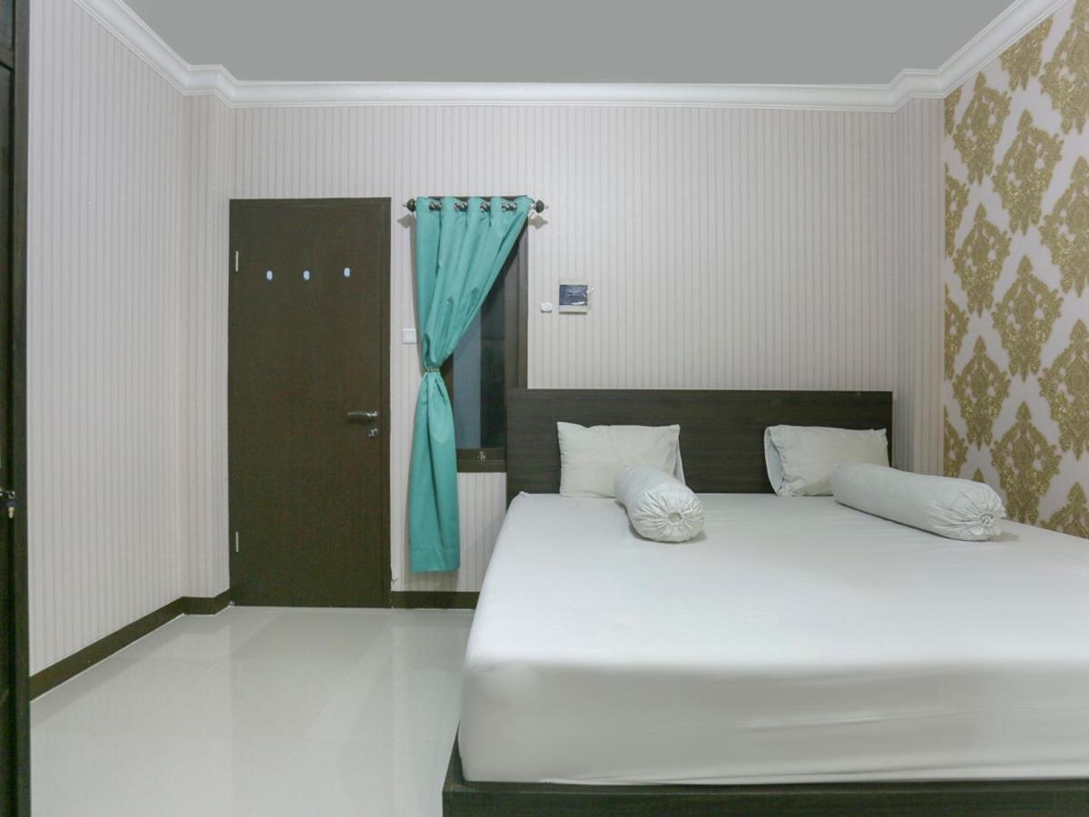 Oyo Life 3520 Indoniaga Palace 탕그랑 외부 사진